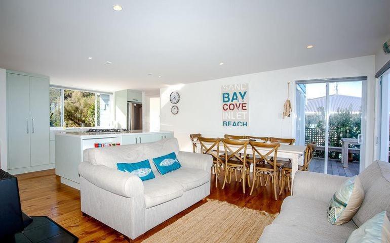 Shoreside - Tutukaka Holiday Home Экстерьер фото